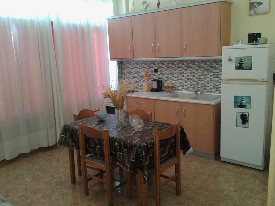 Gatos Apartment Skála Marión Екстериор снимка